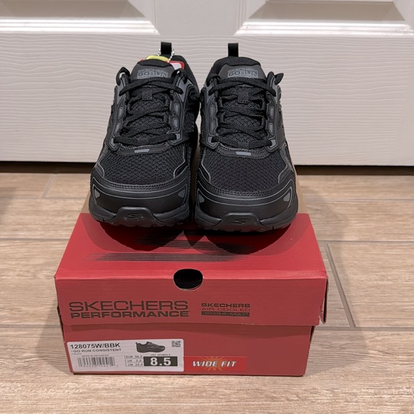 Skechers Women Go Run Consistent Shoes (Size: 8.5) - Picture 2 of 4